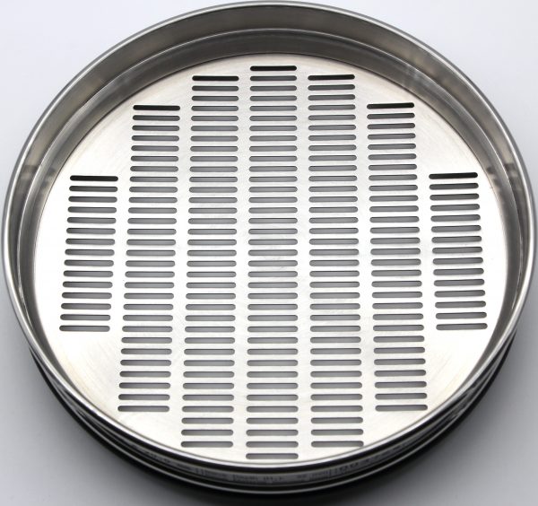 Test Sieve ISO 5223, Oblong 2.20 x 20.0 mm - Image 4