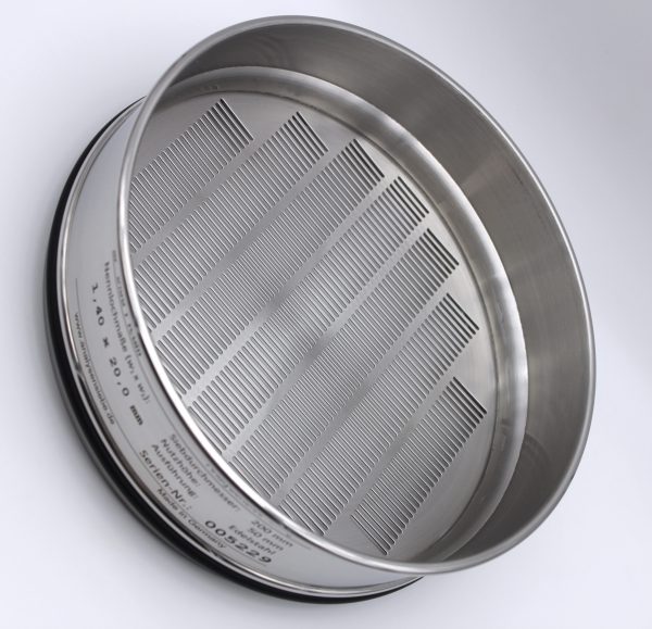 Test Sieve ⌀ 200 mm, Oblong 1.40 x 20.0 mm - Image 3