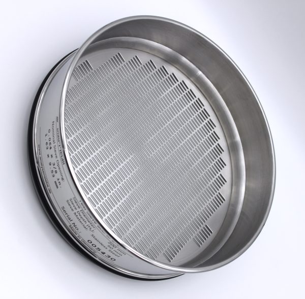 Test Sieve ⌀ 200 mm, Oblong 0.064 x ⅜ in. / 1.63 x 9.53 mm - Image 3